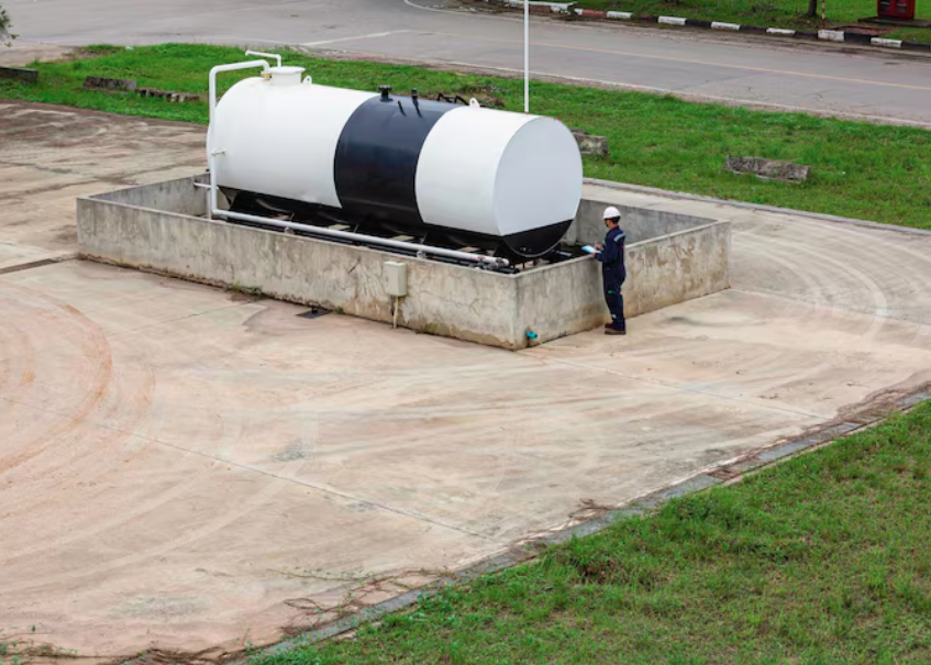 septic tank with pump